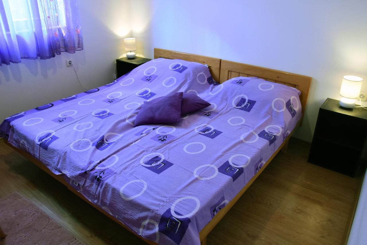 Apartments Zana วีร์ ภายนอก รูปภาพ