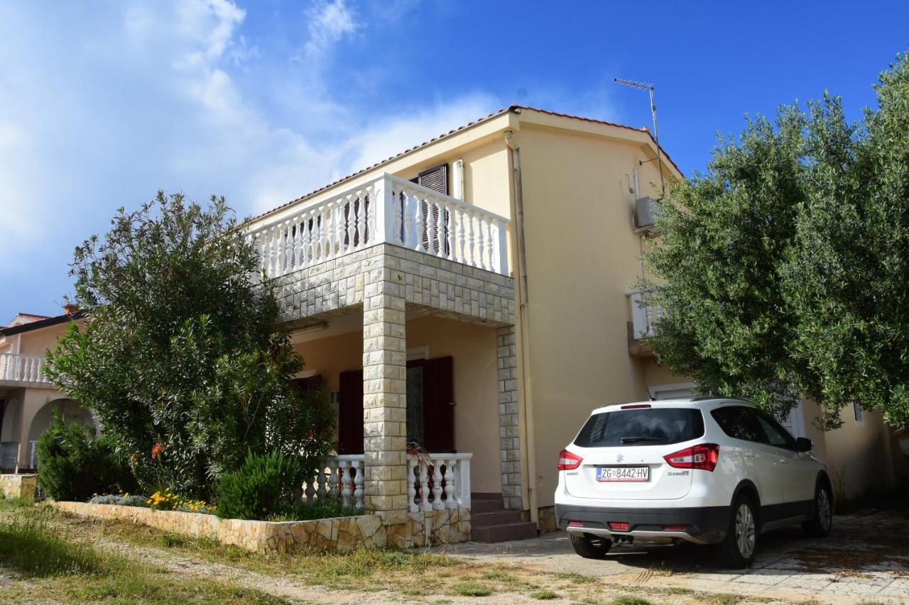 Apartments Zana วีร์ ภายนอก รูปภาพ